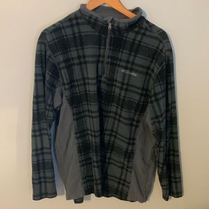 Columbia light weight fleece sweat shirt